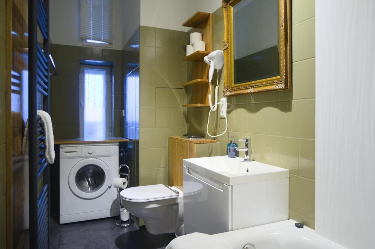 Altbauwohnung Mit 3 Baedern Berlín Exteriér fotografie